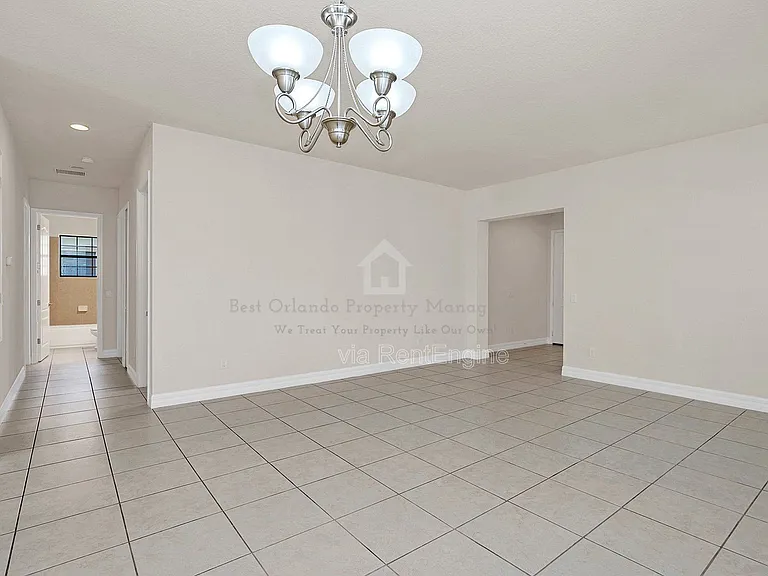 10466 Stapeley Dr — Photo 4