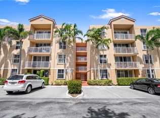 619 E Sheridan St APT 303, Dania, FL 33004