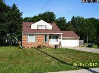 2672 Rockefeller Rd, Wickliffe, OH 44092