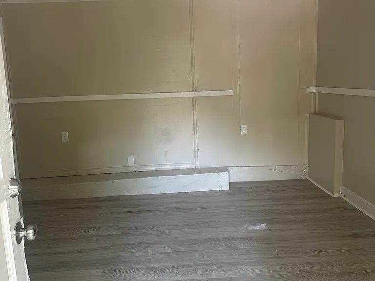 357 S Pkwy E #2 — Photo 6