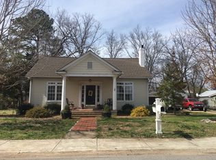 306 3rd Ave NW, Winchester, TN 37398