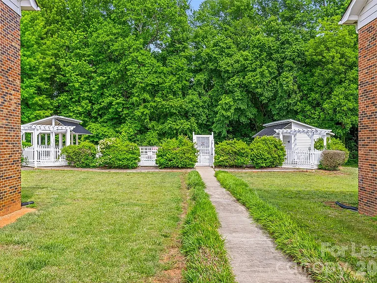 113 Stroupe Rd #E — Photo 27
