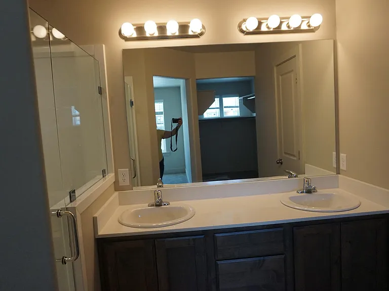 2632 E 600 N — Photo 14