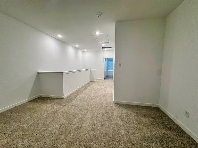 5720 Lakeview Dr — Photo 16