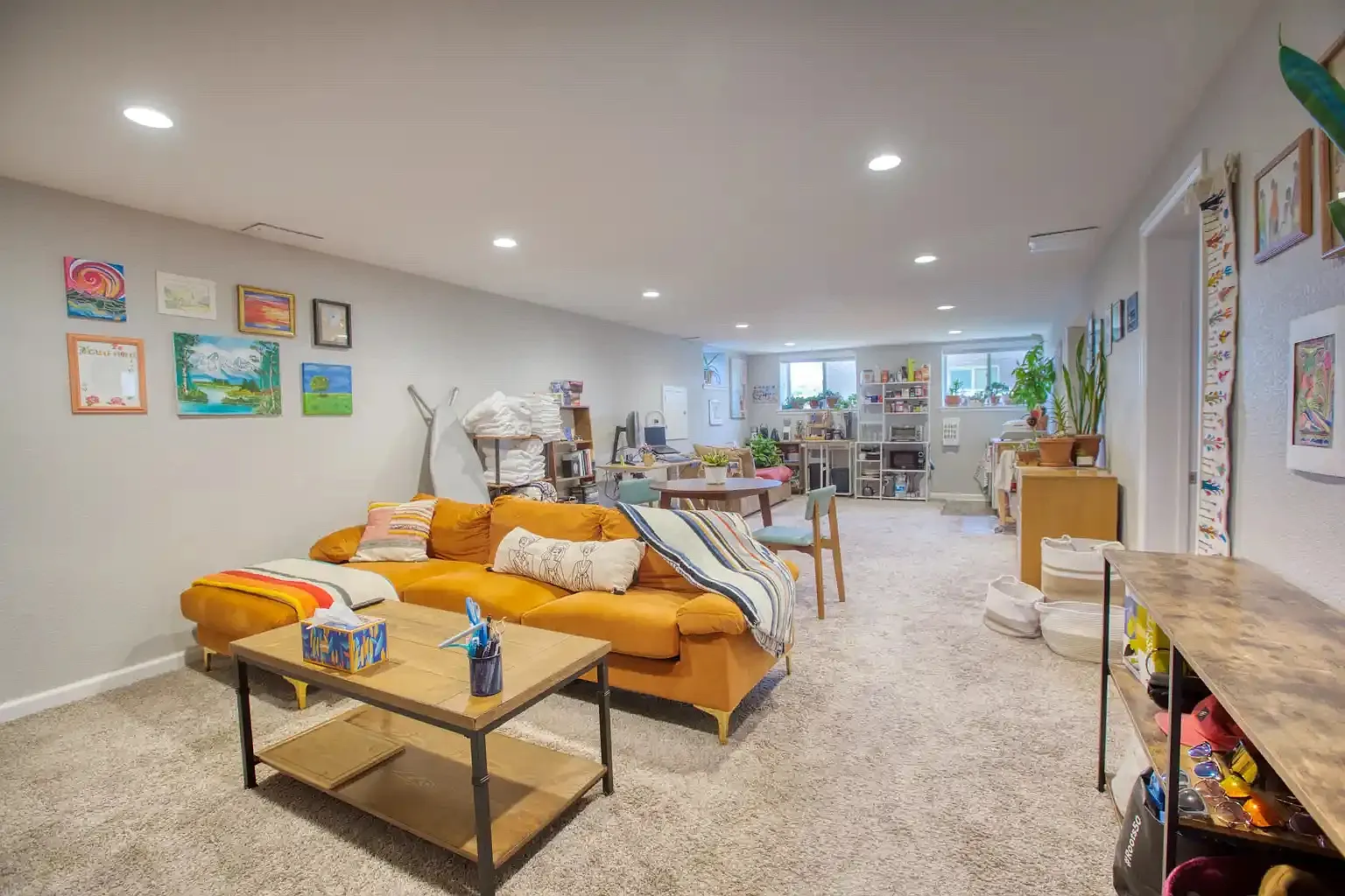 1 bed, 900 sqft, $1,300 — Photo 1