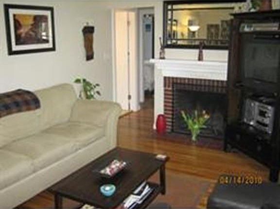 2nd image of 12 Border St
