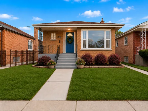 12321 S Green St, Calumet Park, IL 60827