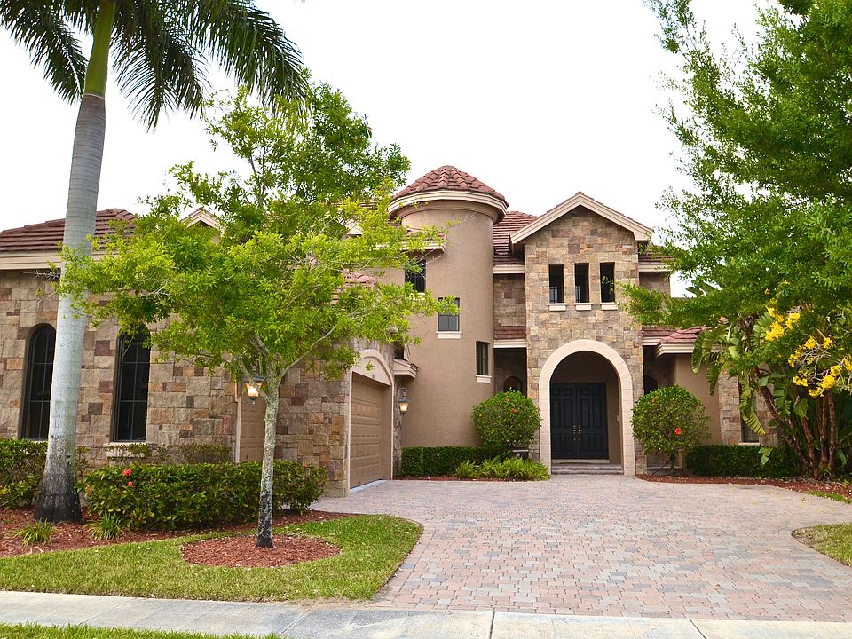 1st image of 15083 Arcole Court