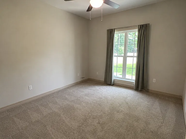 1227 San Salvador Dr — Photo 11