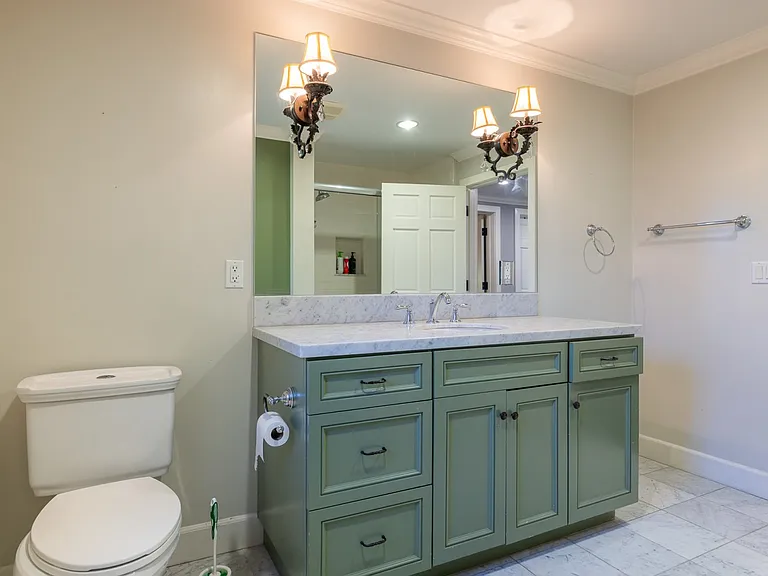 2021 Orchard Ln #A — Photo 16