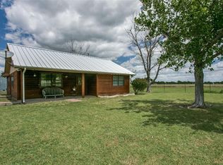 6042 Luginbyhl Rd, Sanger, TX 76266