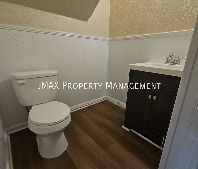 305 Meadow St — Photo 11