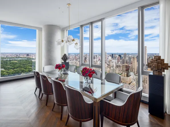 217 West 57th Street 67E image 3 of 22
