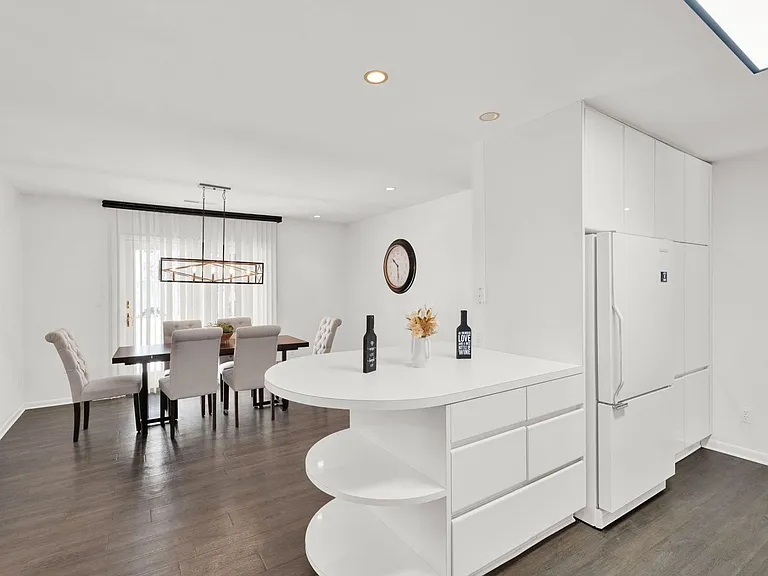 6060 Franklin Rd — Photo 10