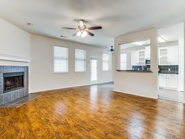 616 Crystal Falls Dr — Photo 20