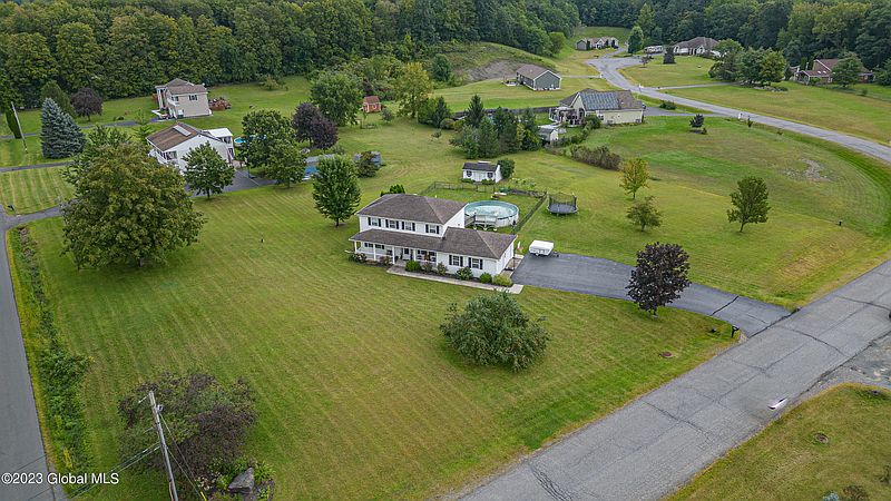 4th image of 2110 Brookview Road