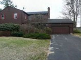 991 Maple Rd, Longmeadow, MA 01106