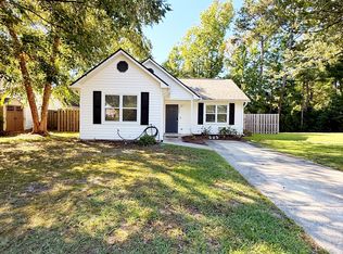 4002 Hounds Chase Dr, Wilmington, NC 28409