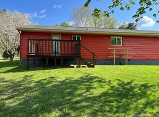 82 McCoy Ln, Parkersburg, WV 26101