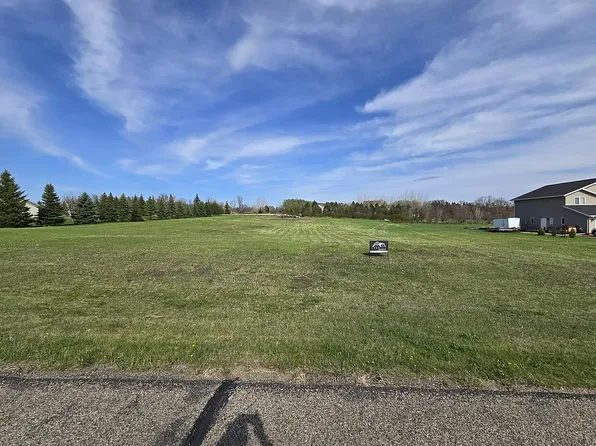 7421 Runnel Rd, Bismarck, ND 58503