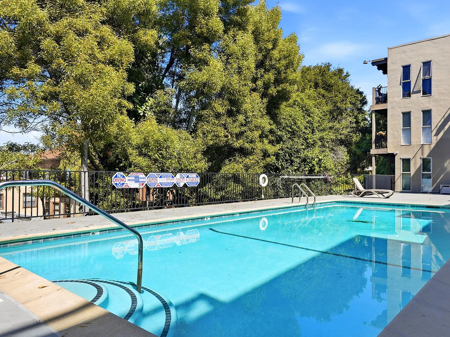 1 bed, 541 sqft, $2,345 — Photo 4
