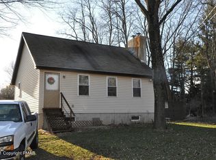 105 Wallingford Rd, Stroudsburg, PA 18360