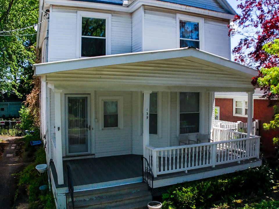 1st image of 139 Woodlawn Avenue