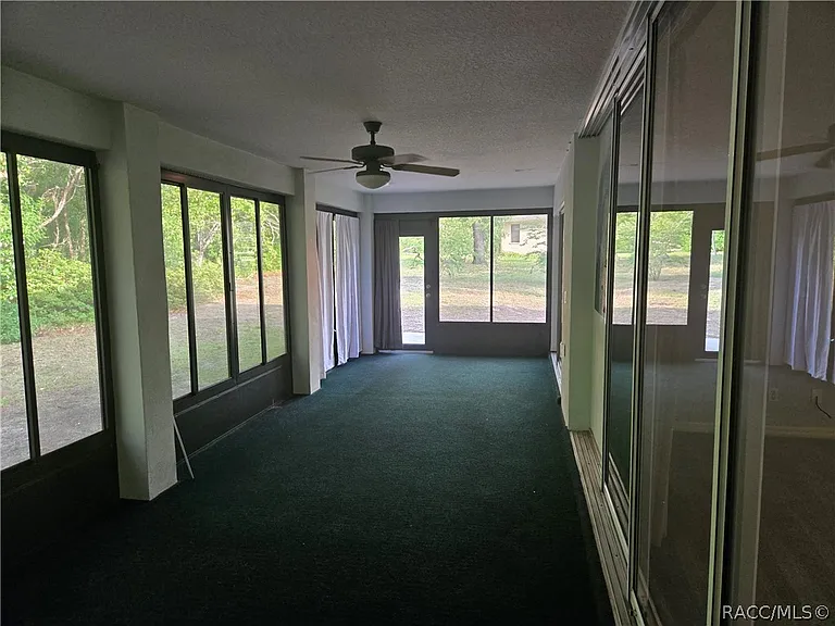 14 Hollyhock Ct — Photo 27