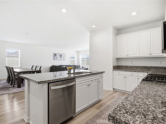 3rd image of 29068 Golden Sunset Cir