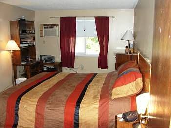 5th image of 344 Elm St Unit 32