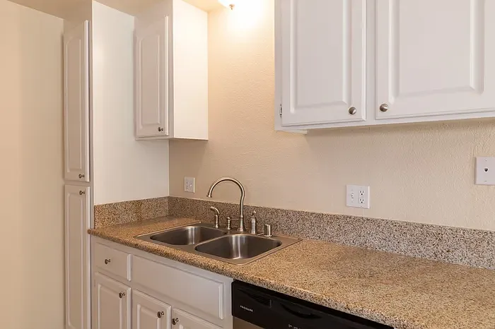 Villaggio Homes — Photo 5