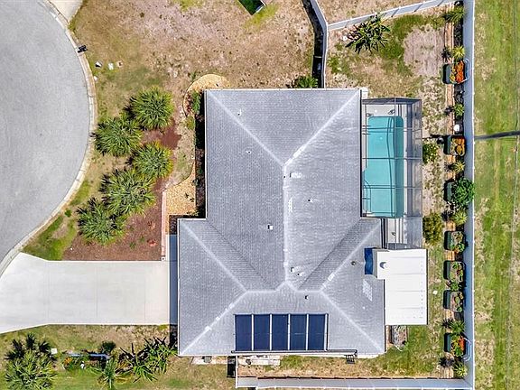 3rd image of 5729 Augusta Cir