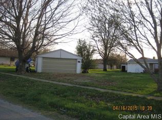 448 Walnut St, Dawson, IL 62520