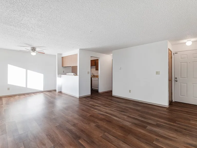 1219 East St SE — Photo 11