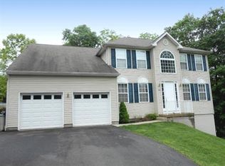 25 N Ridge Ct, Milford, NJ 08848