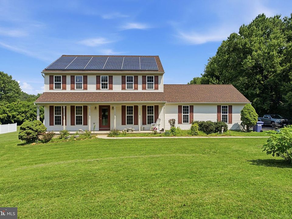 1st image of 439 Meadow Dr