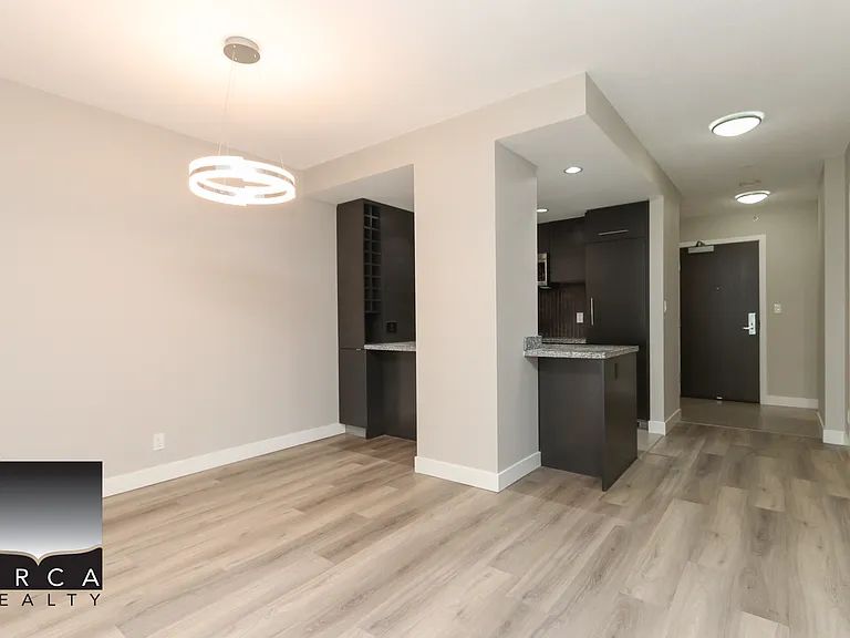 509 Homer St #509 — Photo 13