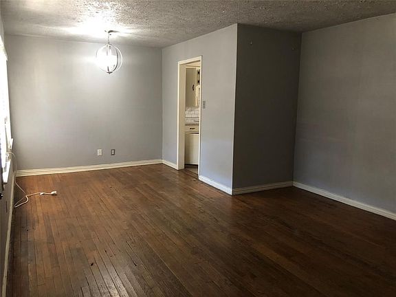4th image of 5831 Southseas St