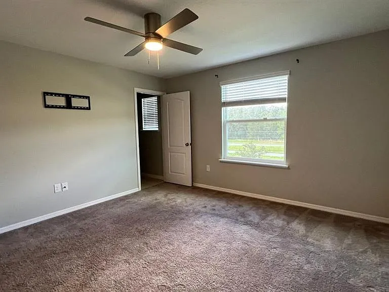 4805 Coral Castle Dr — Photo 12