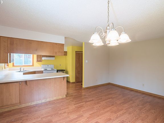 3rd image of 9707 NW Golden Ave
