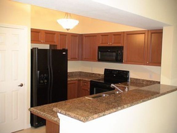 2nd image of 20131 Estero Gardens Cir Unit 103