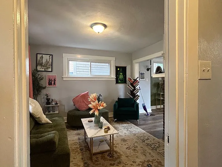 3255 Ashlyn St — Photo 9