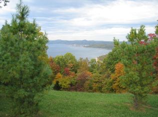 Comanche Trl, Garfield, AR 72732