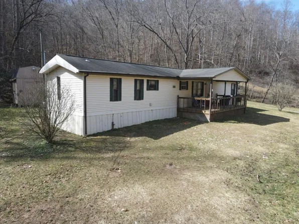 707 Tick Vanhoose Branch Rd, Sitka, KY 41255