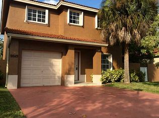 9043 NW 192nd Ter, Hialeah, FL 33018