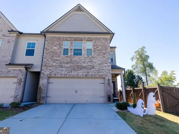 2390 Trelipe Dr, Lawrenceville, GA 30044