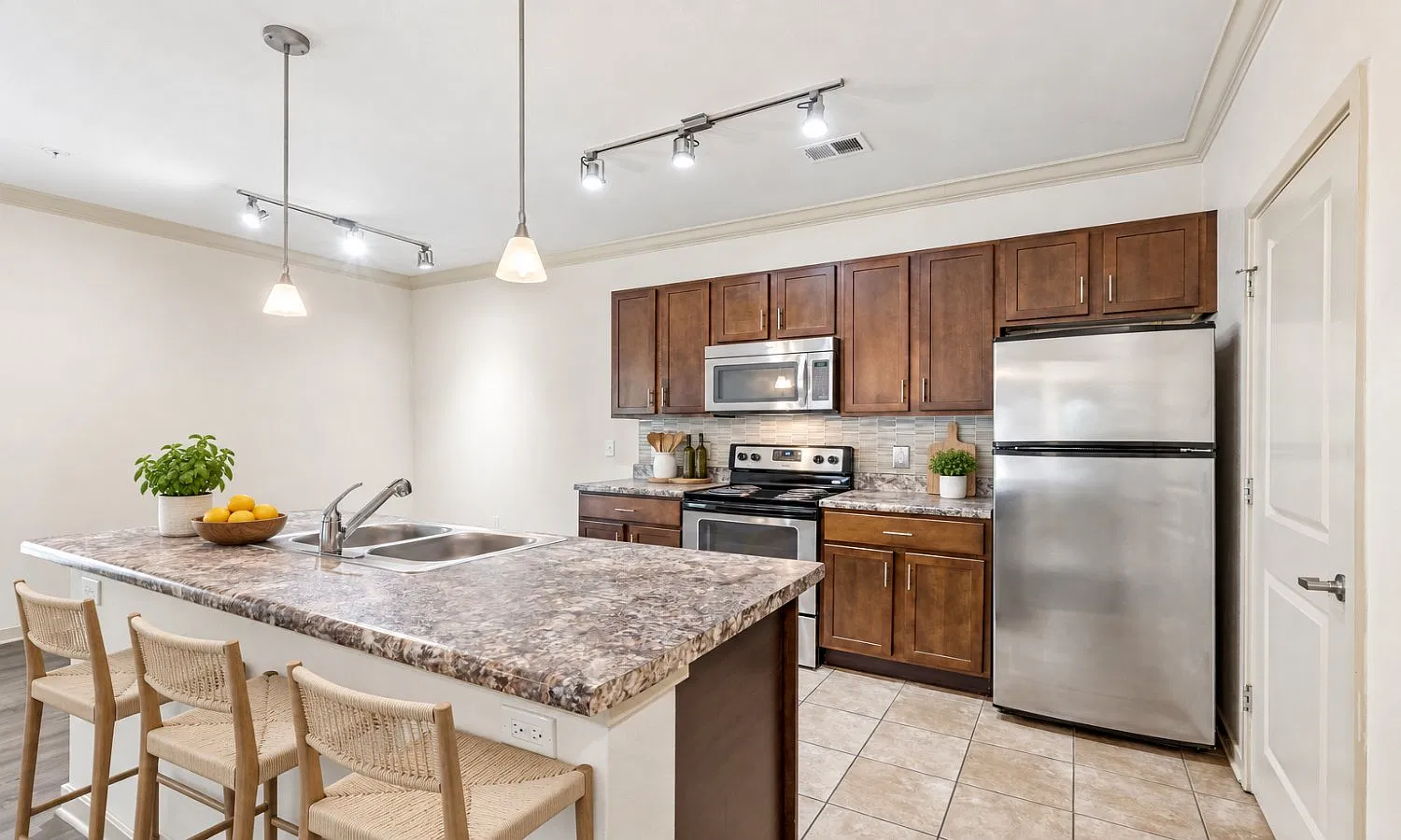 Seagrass Apartment Homes — Photo 1