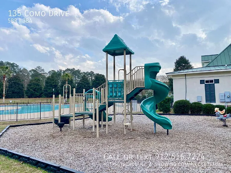 135 Como Dr — Photo 55