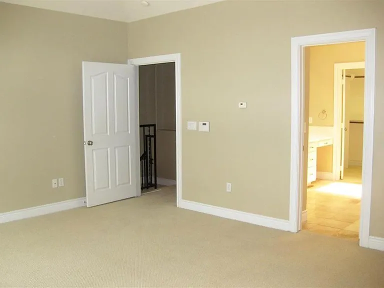 1623 Stuart St — Photo 15