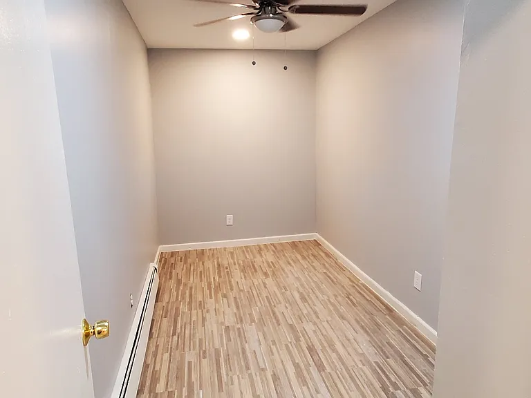 386-388 Main St #3 — Photo 9